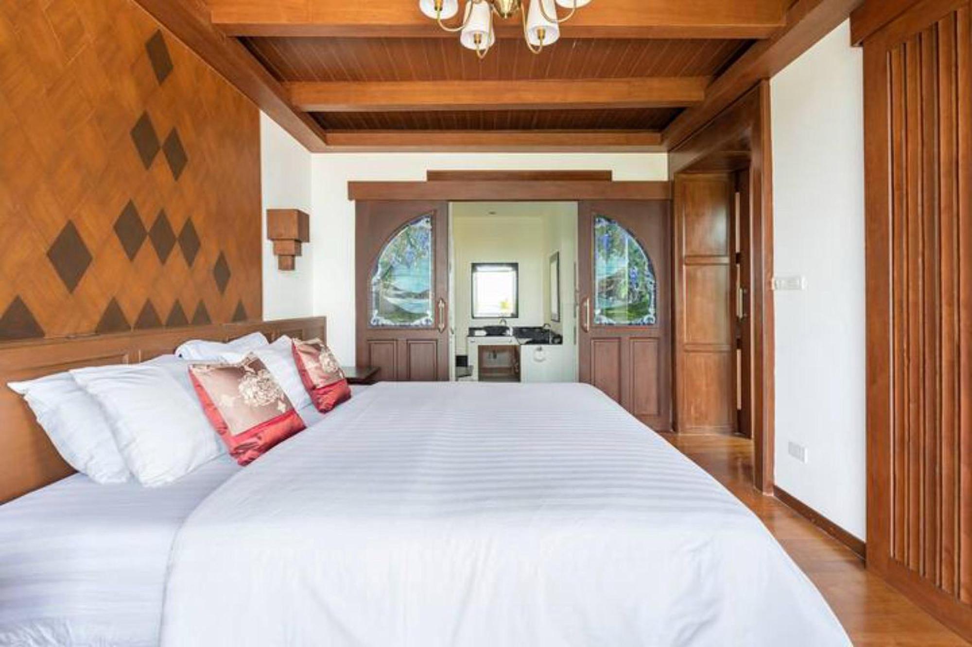 Villa Thai Heritage Melitta Bohput, Beach, Pool, Seaviews, 6-suite, Full Villa, Luxury, Aaa Location Koh Samui Strand Bang Rak